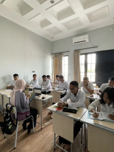 Kelas Akademik